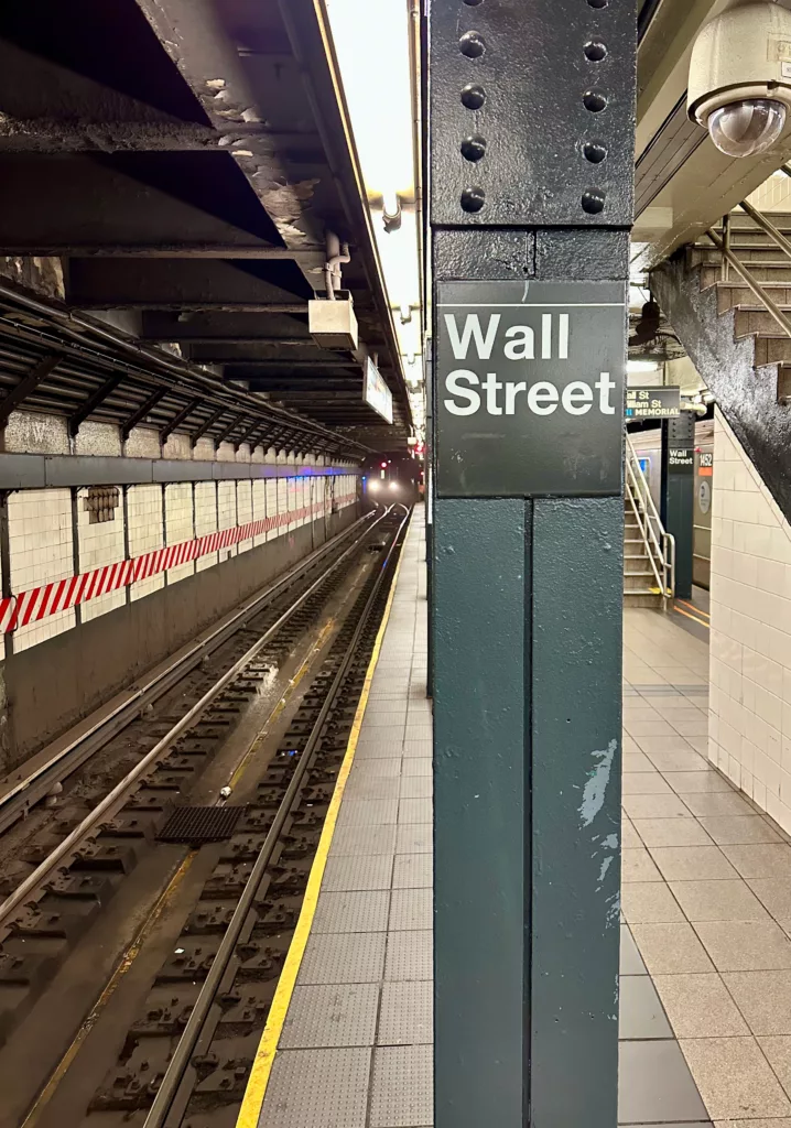 New York Wall Street Metro Subway